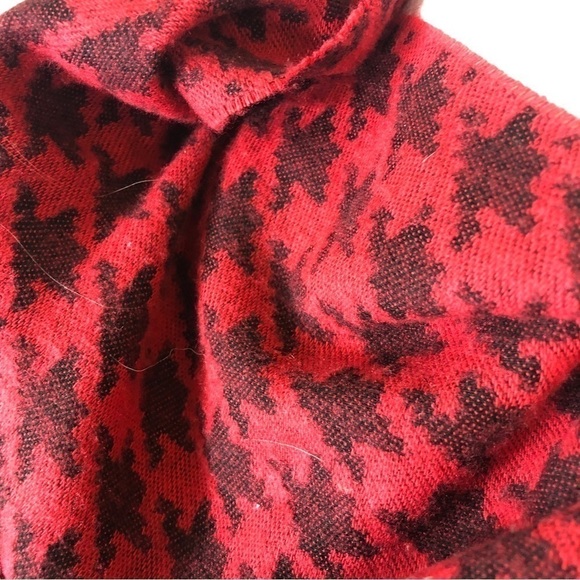 Scarf 54 inches long 11 inches wide Red Black Large Houndstooth Design - Picture 3 of 5